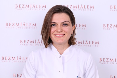 ÖZLEM KARA 3 (1).jpg